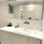 Gerani Deluxe 2 *