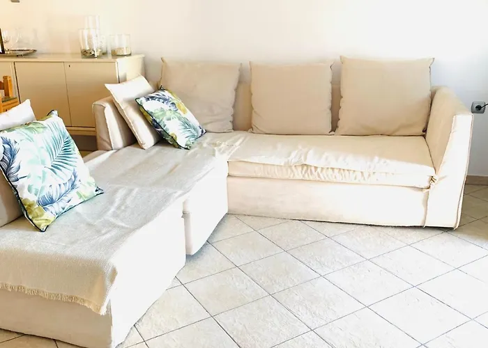 Gerani Deluxe 2 アパート